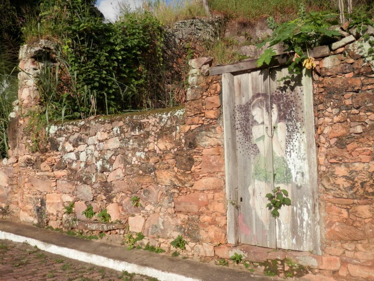 Pousada Pedras De Igatu Exterior foto